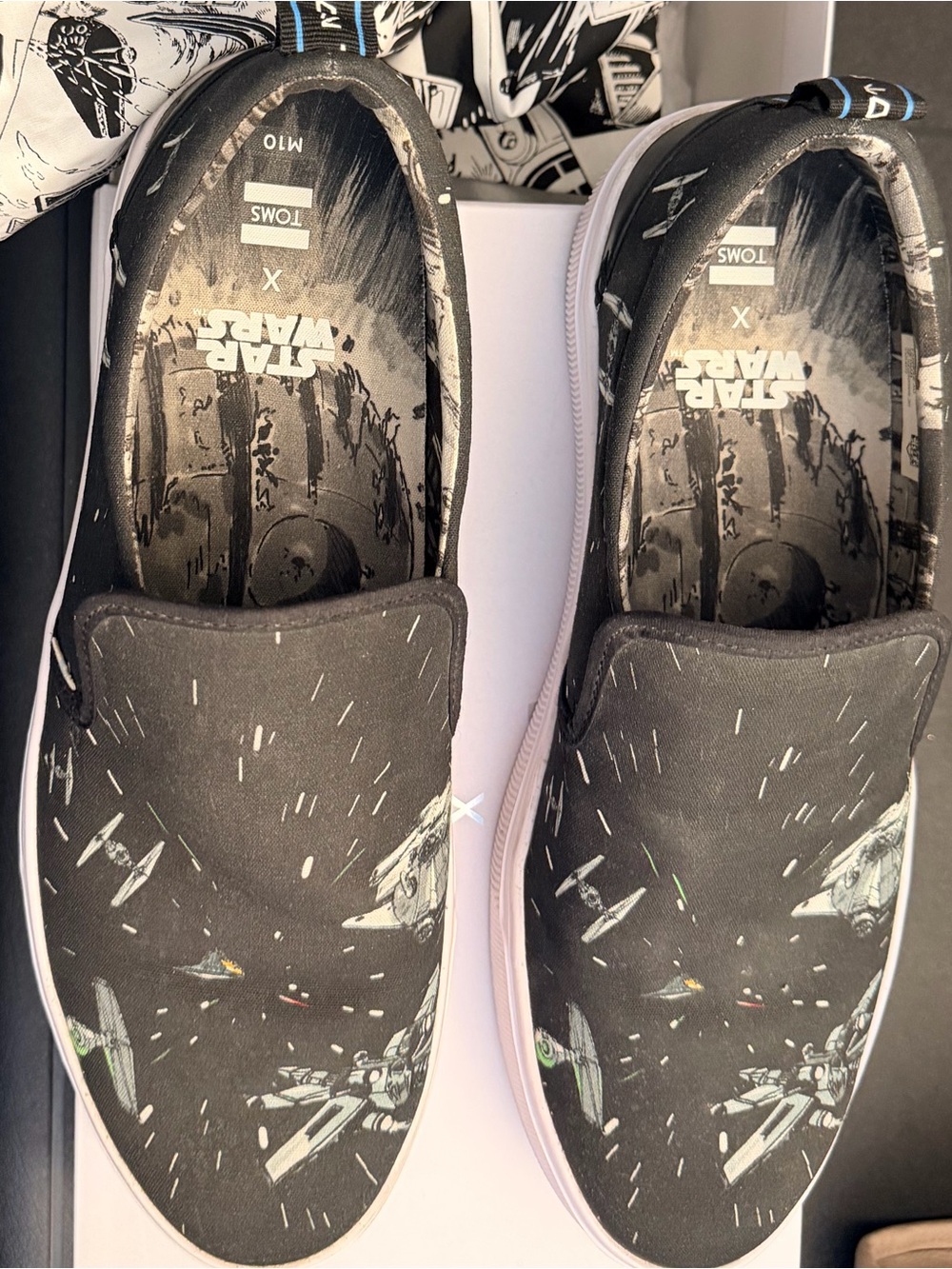 Toms Men's Black Star Wars Graphic Slip-On Loafers- pre-loved